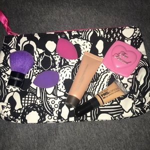 makeup sampler bundle